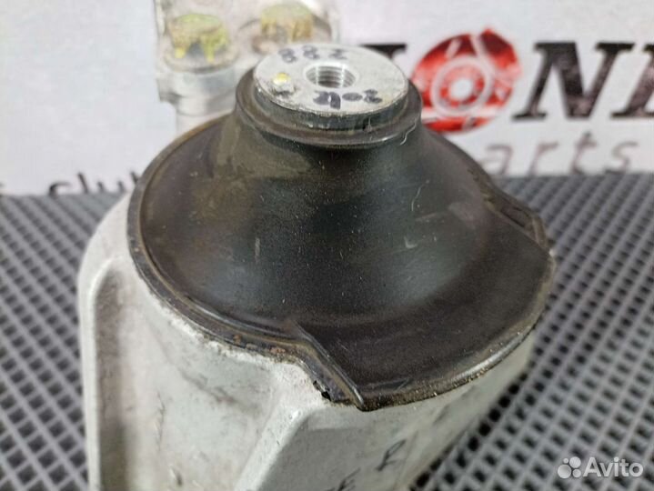 Гидроопора двигателя Honda Type R fn2