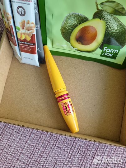 Набор косметики новый: маски и подводка новые