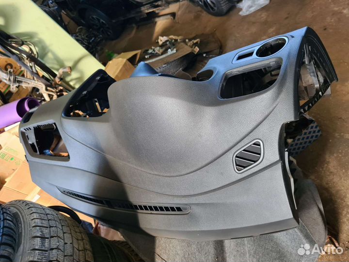 Торпеда Volkswagen Polo 2013