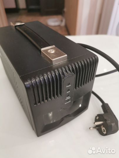 Стабилизатор напряжения ippon AVR-1000