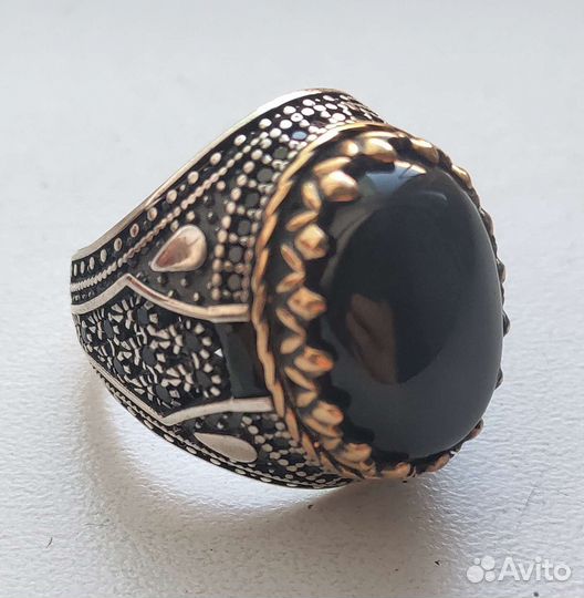 Серебряное кольцо мужское с камнем