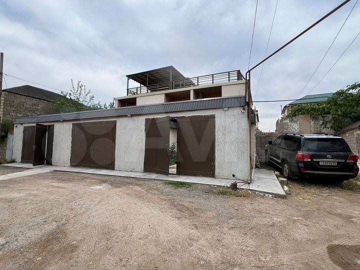 Дом 240 м² на участке 5,5 сот.