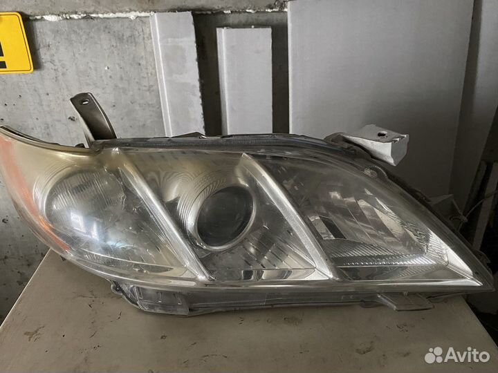 Фара toyota camry 40