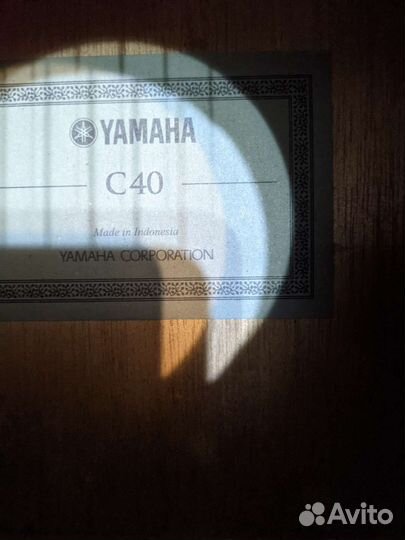 Гитара Yamaha C40