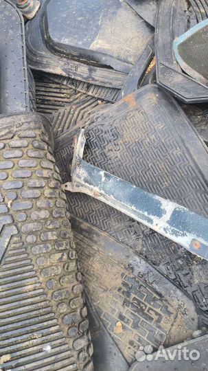 Нижняя губа Audi 100C3