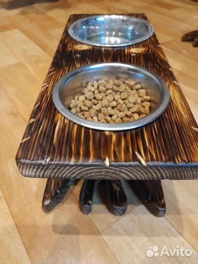 Подставка под миски