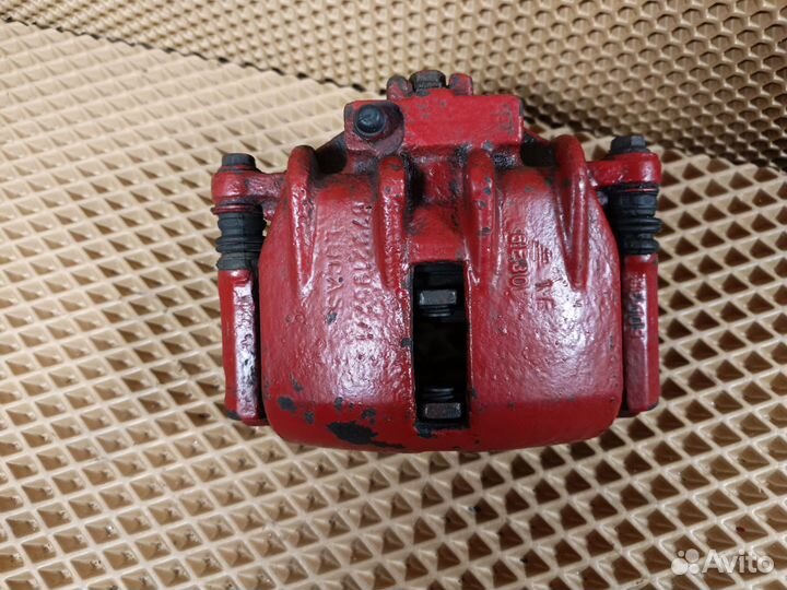 Суппорт передний правый Ровер 400