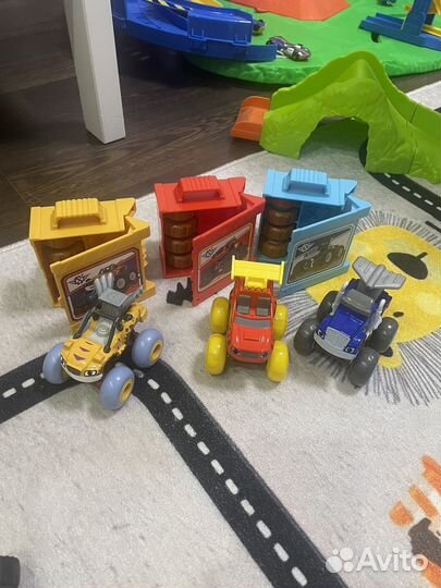 Вспыш и чудо машинки