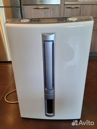 Осушитель воздуха Mitsubishi Electric MJ-E16VX-S1