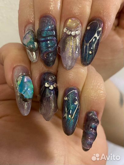 Креативное наращивание и покрытие ногтей