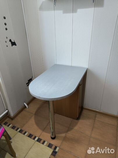 Кухонный стол с тумбой