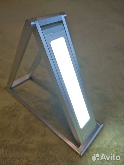 Настольная лампа LED с батареей 1000мАч