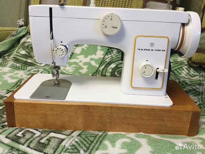 Разбор-Швейная машинка Чайка 132М