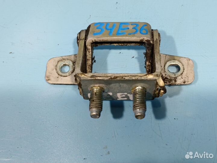 Петля крышки багажника для Kia Ceed 2007-2012