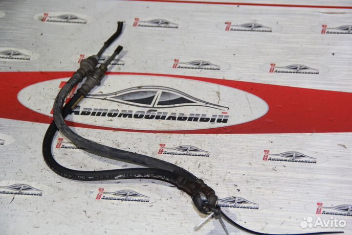 Тормозной шланг перед c Toyota Crown GRS182 3GR-FS