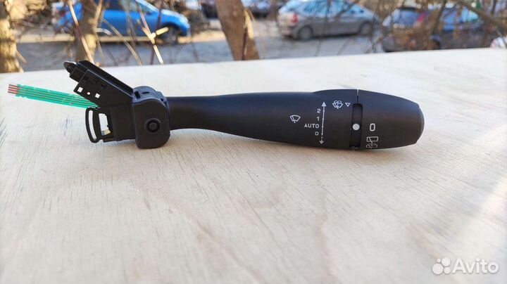 Переключатель подрулевой правый Пежо Ситроен