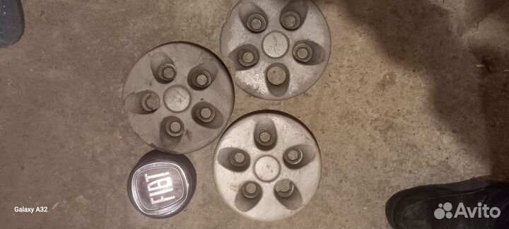 Декоративный колпаки на R15 Fiat Dukato