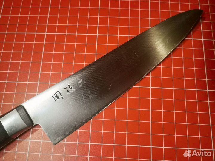 Японский кухонный нож Гюйто 180 мм KAI