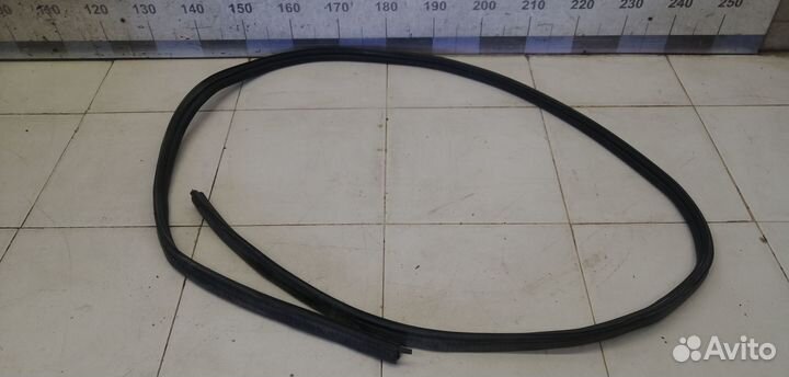 Уплотнитель багажника Focus II 2005-2008