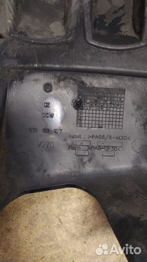 Декоративная крышка двигателя Volkswagen Touareg