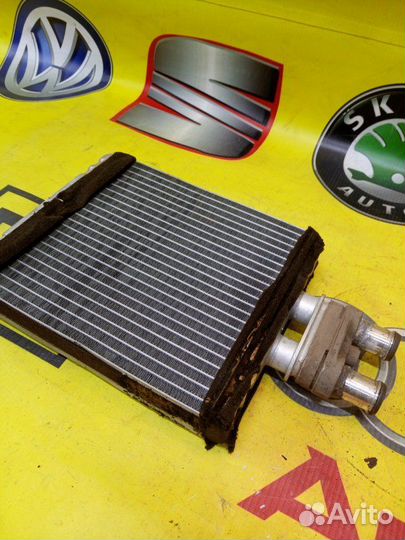 Радиатор печки передний Volkswagen Polo хетчбек 4