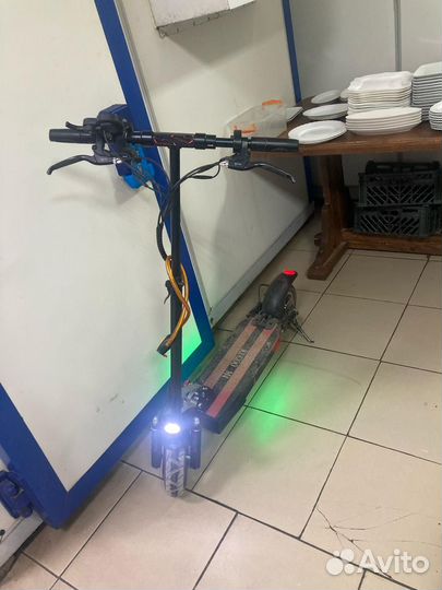 Электросамокат kugoo m4