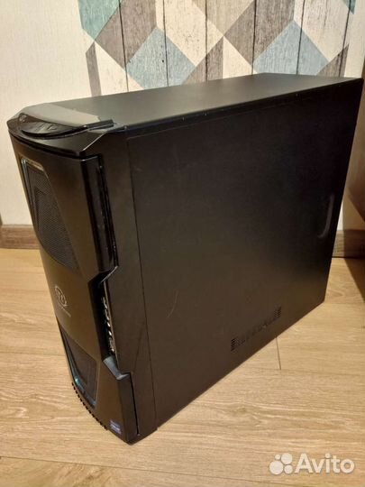 Корпус для пк Thermaltake M9D и два вентилятора