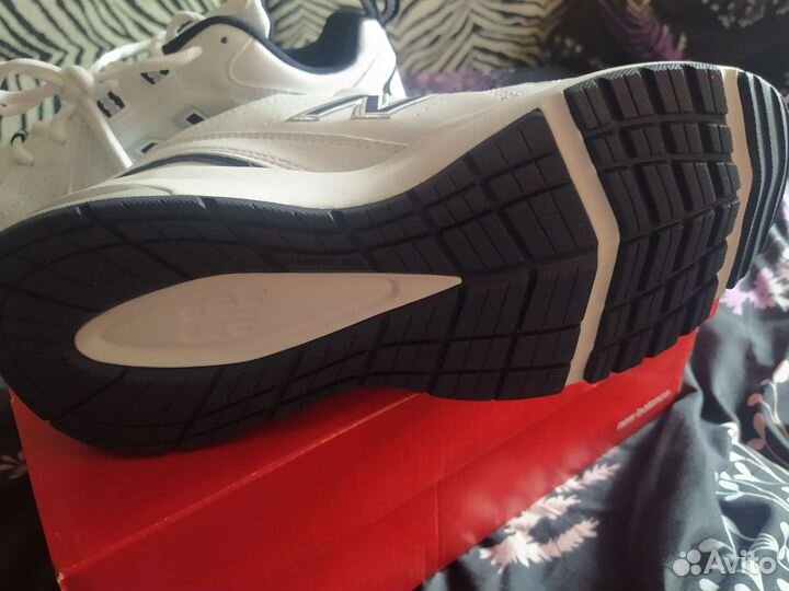 Кроссовки new balance