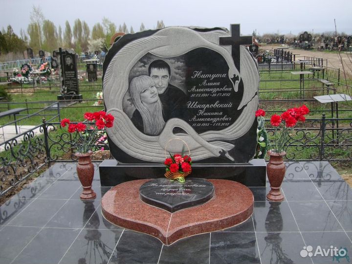 Памятники из гранита и мрамора