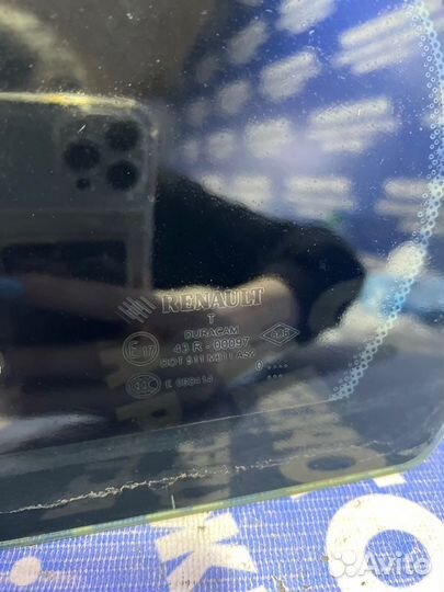 Форточка задней левой двери Renault Fluence 1