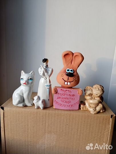 Статуэтки в ассортименте