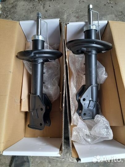 Стойки амортизационная передняя vesta sv cross