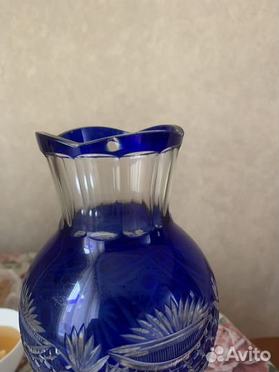 Ваза хрустальная синяя