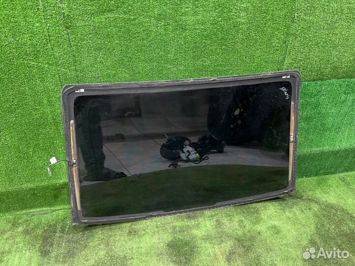 Стекло заднее Hyundai Solaris седан 1.6 2017