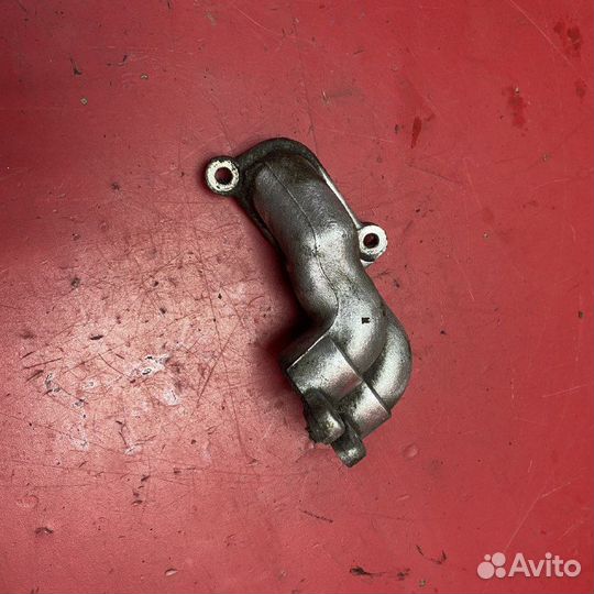 Фланец системы охлаждения 1407531U00 Nissan Maxima