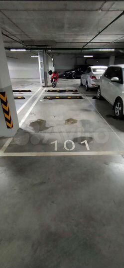 Машиноместо, 14 м²