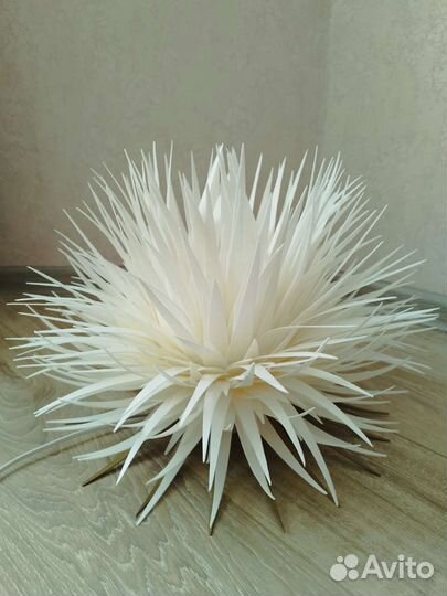 Ростовые цветы. Светильник из изолона