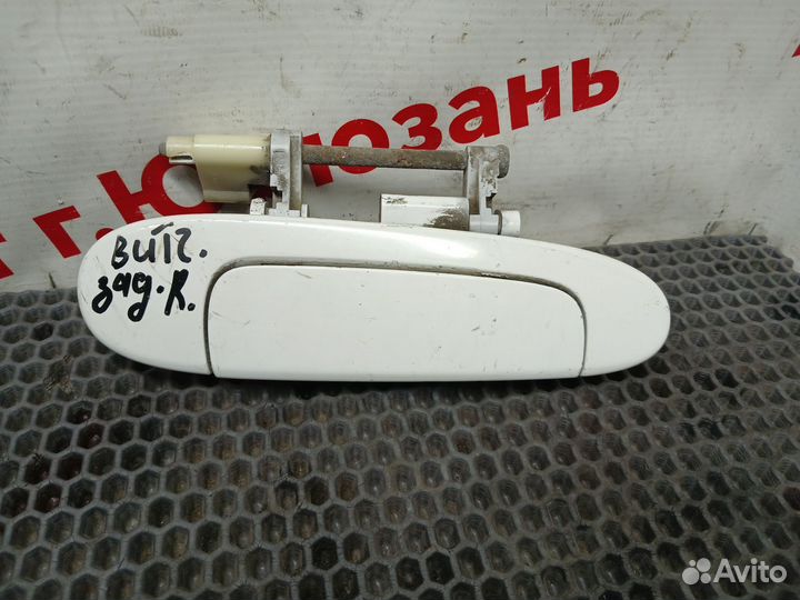 Ручка задняя правая Toyota Vitz