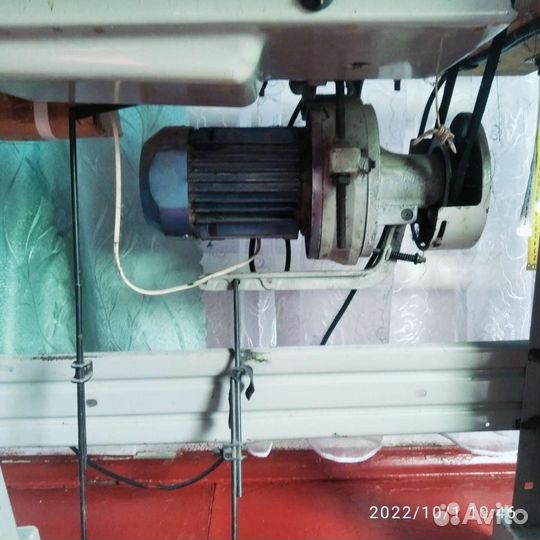 Швейная промышленная машина 