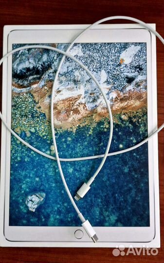 iPad pro 10.5 на 256гб