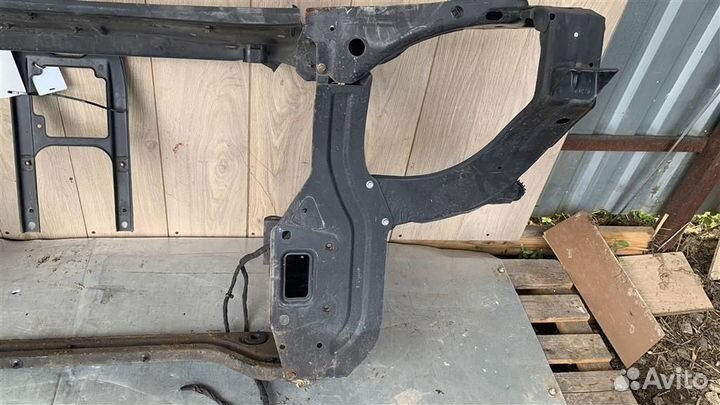 Панель передняя телевизор от Mercedes Benz W164 M