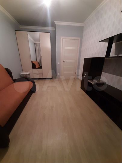 Комната 14 м² в 2-к., 13/15 эт.