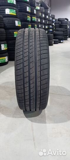 Habilead PracticalMax H/P RS26 235/50 R18 101W