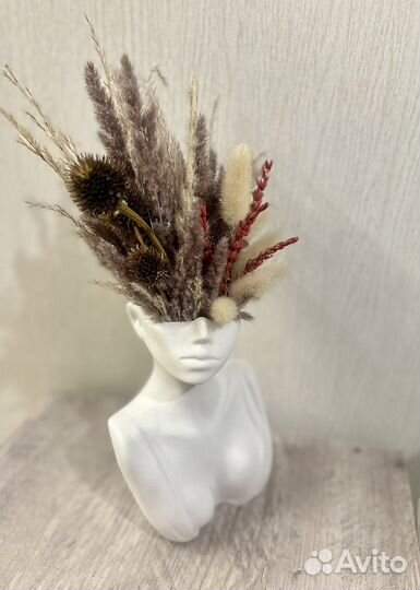 Композиция из сухоцветов