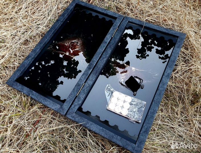 Нарды под стеклом