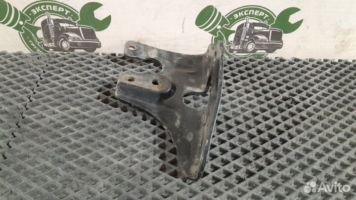 Кронштейн подножки правый Scania Scania