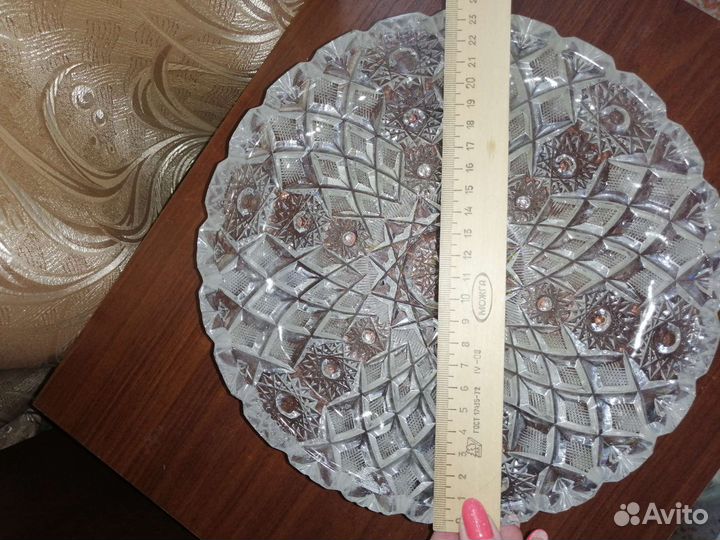 Большая хрустальная ваза