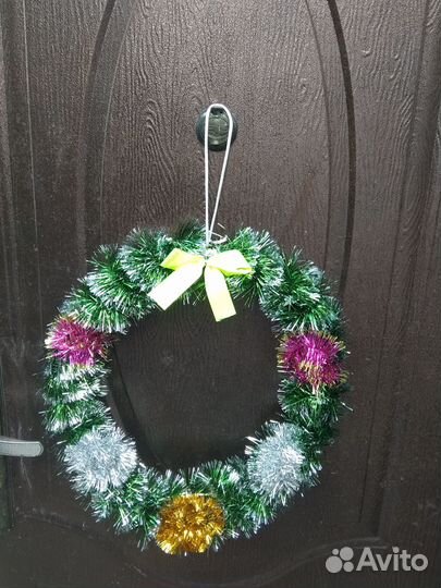 Рождественский декоративный венок ручной работы