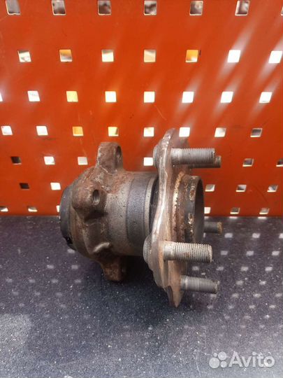 Ступица задняя Nissan Juke