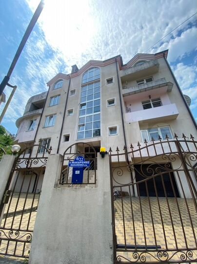 5-к. квартира, 192 м², 3/4 эт.